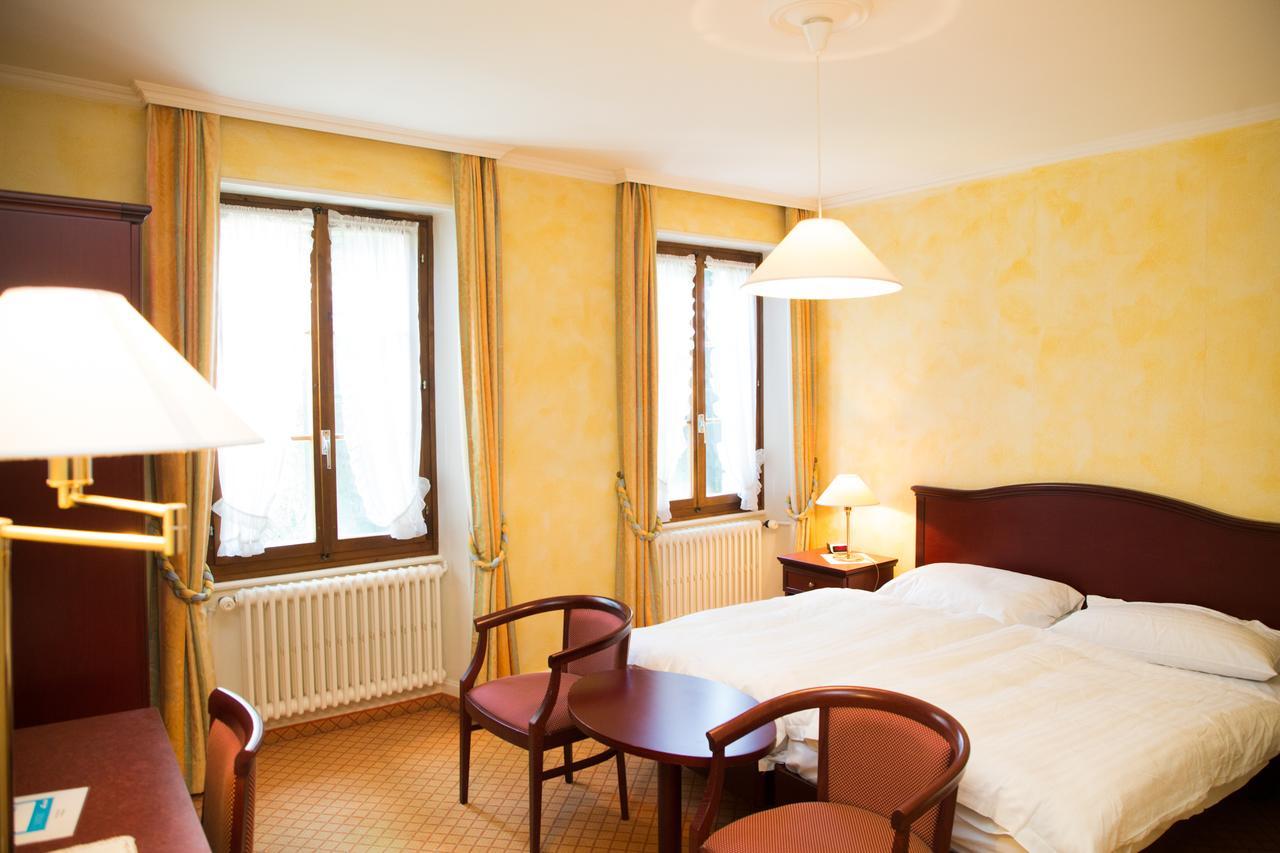 Hotel De Bahyse ブロネ エクステリア 写真